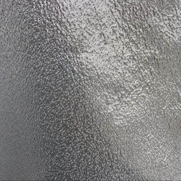 Anthropologie & Other Stories silver lamé short sleeve puff sleeve top size 4 - Picture 12 of 16